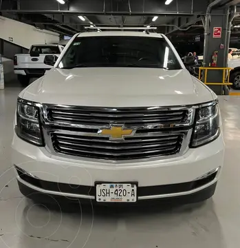 Chevrolet Suburban LT Piel usado (2017) color Blanco precio $398,000