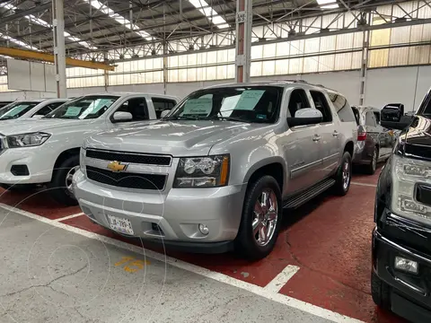Chevrolet Suburban LT Piel usado (2014) color Negro precio $389,850