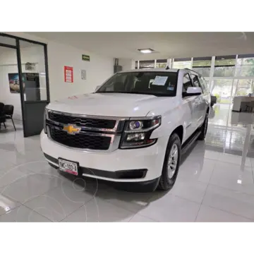 Chevrolet Suburban LS Tela usado (2015) color Blanco precio $359,000