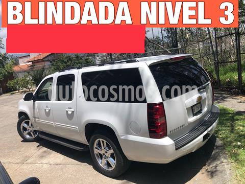 foto Chevrolet Suburban LT Tres Cuartos 4x4 usado (2014) color Blanco precio $470,000
