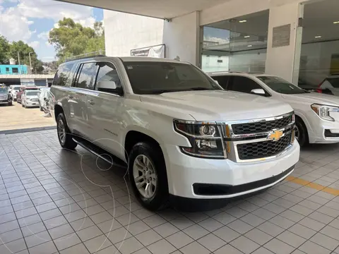 Chevrolet Suburban LT Piel Cubo usado (2019) color Blanco precio $685,000