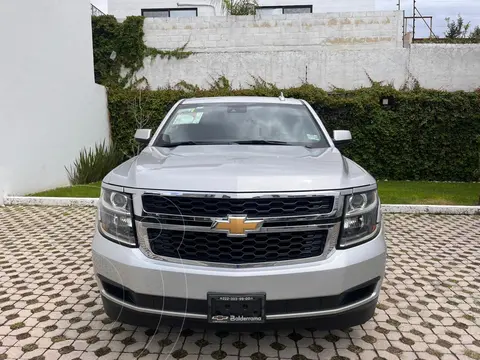 Chevrolet Suburban LT Piel Cubo usado (2020) color Plata Brillante precio $799,500