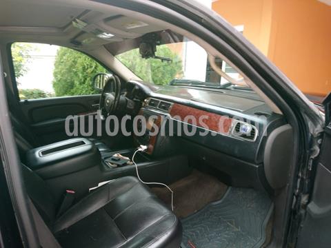 foto Chevrolet Suburban LTZ 4x4 usado (2007) color Negro precio $180,000