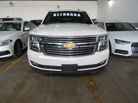 Chevrolet Suburban Premier Piel 4x4 usado (2017) color Blanco precio $1,350,000