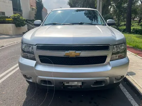 Chevrolet Suburban LT Piel usado (2013) color Plata precio $279,000