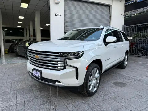 Chevrolet Suburban High Country usado (2022) color Blanco precio $1,179,000