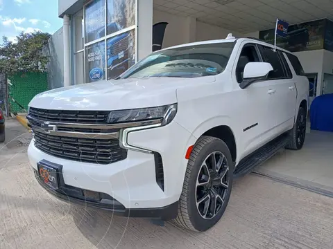 Chevrolet Suburban RST usado (2021) color Blanco precio $1,200,000