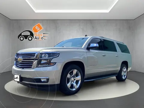 Chevrolet Suburban LTZ 4x4 usado (2016) color Champagne financiado en mensualidades(enganche $93,640 mensualidades desde $22,498)