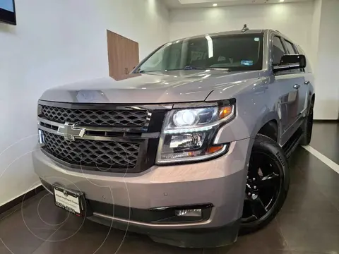 Chevrolet Suburban LT Piel Banca usado (2019) color Dorado financiado en mensualidades(enganche $154,000 mensualidades desde $15,192)