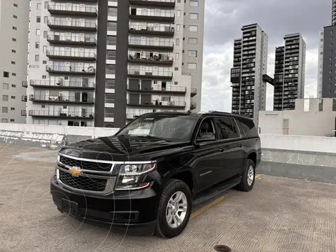 Chevrolet Suburban LT Piel Plus usado (2015) color Negro precio $440,000