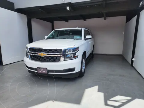 Chevrolet Suburban LS Tela usado (2020) color Blanco financiado en mensualidades(enganche $155,800 mensualidades desde $15,061)