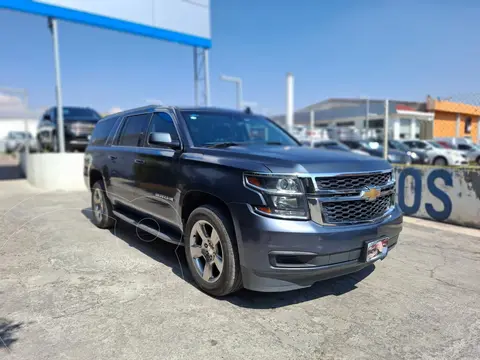 Chevrolet Suburban LT Piel Cubo usado (2019) color Gris Oscuro precio $670,000