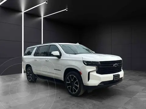 Chevrolet Suburban RST usado (2023) color Blanco precio $1,380,000