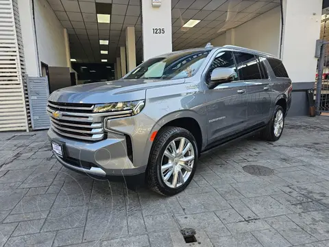 Chevrolet Suburban High Country usado (2021) color Gris precio $1,099,900