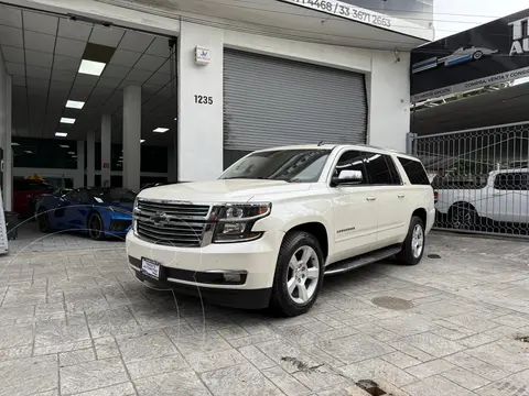 Chevrolet Suburban LTZ 4x4 usado (2015) color Blanco precio $435,000