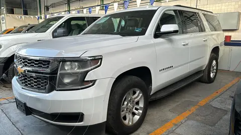 Chevrolet Suburban LT Piel Banca usado (2019) color Blanco precio $765,000