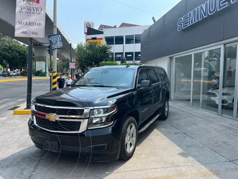 Chevrolet Suburban LT Piel Cubo usado (2018) color Negro precio $585,000