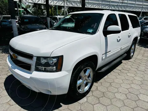 Chevrolet Suburban LT Piel Banca usado (2014) color Blanco precio $377,000
