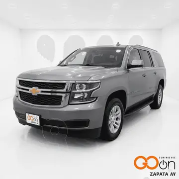 Chevrolet Suburban LTZ 4x4 usado (2018) color CHG GRIS GRAFITO METALICO precio $500,000