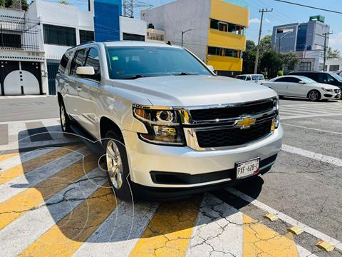 Chevrolet Suburban LT Piel Cubo usado (2017) color Plata financiado en mensualidades(enganche $143,980 mensualidades desde $17,556)