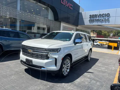 Chevrolet Suburban Premier usado (2023) color Blanco precio $1,380,000