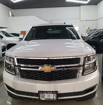 Chevrolet Suburban LT Piel Cubo usado (2017) color Blanco precio $529,000