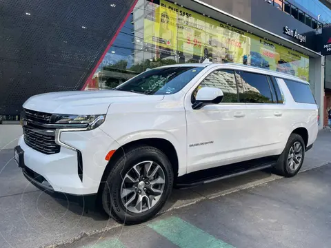 Chevrolet Suburban LT usado (2023) color Blanco precio $1,279,000
