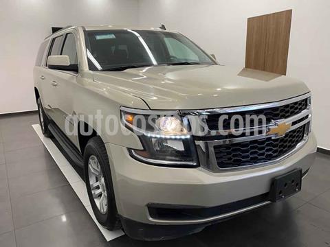 foto Chevrolet Suburban LT Piel Banca usado (2017) color Dorado precio $639,000