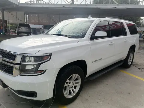 Chevrolet Suburban LS Tela usado (2019) color Blanco precio $869,000