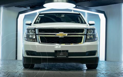 Chevrolet Suburban LT usado (2020) color Blanco financiado en mensualidades(enganche $241,800)