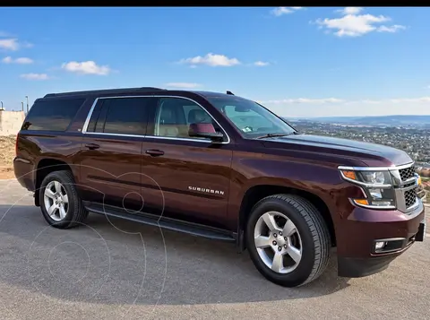 Chevrolet Suburban 5.3L LT usado (2017) color Negro precio u$s32,500