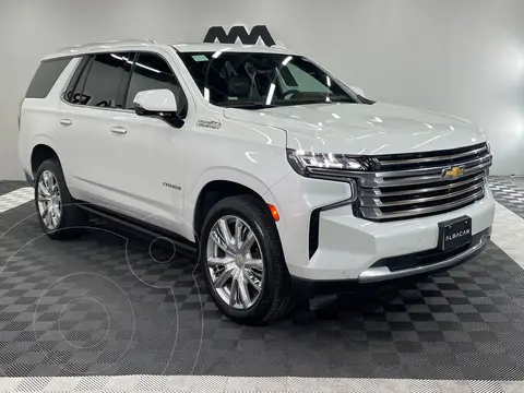Chevrolet Tahoe High Country usado (2023) color Blanco precio $1,489,999