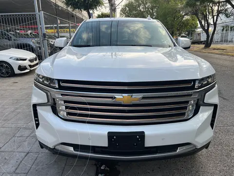 Chevrolet Tahoe High Country usado (2023) color Blanco financiado en mensualidades(enganche $340,000 mensualidades desde $44,756)