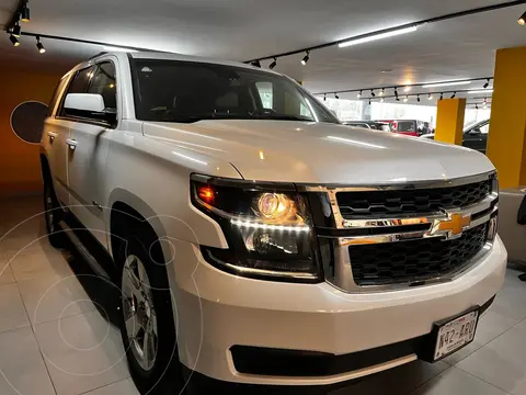 Chevrolet Tahoe LT Piel Cubo usado (2017) color Blanco precio $549,000