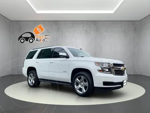 Chevrolet Tahoe LT Piel Cubo usado (2017) color Blanco financiado en mensualidades(enganche $89,200 mensualidades desde $12,790)