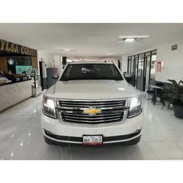 Chevrolet Tahoe LT Piel Banca usado (2016) color Blanco precio $570,000