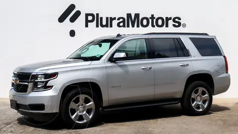 Chevrolet Tahoe LT Piel Cubo usado (2017) color plateado precio $474,000