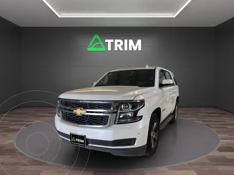 Chevrolet Tahoe LT Piel Cubo usado (2019) color Blanco precio $540,000