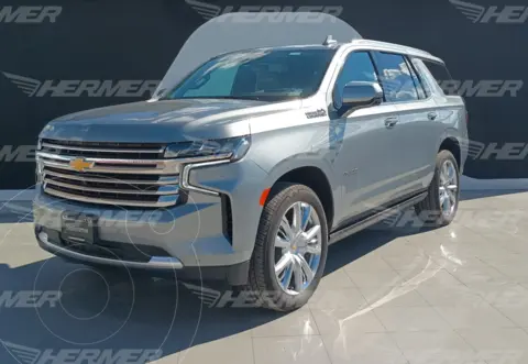 Chevrolet Tahoe High Country usado (2024) color Gris precio $1,719,900