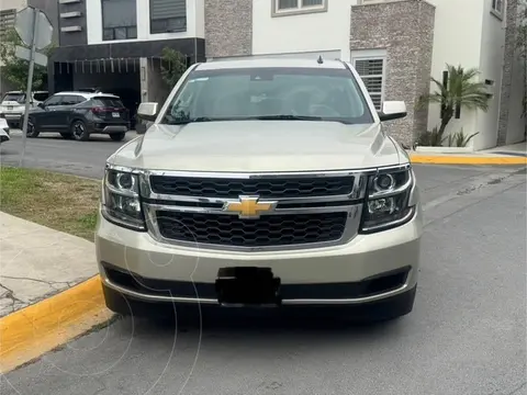Chevrolet Tahoe LT Piel Cubo usado (2016) color Champagne precio $427,250
