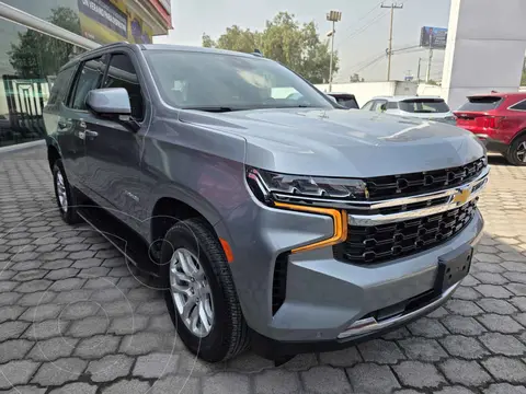 Chevrolet Tahoe LT usado (2023) color Plata financiado en mensualidades(enganche $255,312 mensualidades desde $21,558)