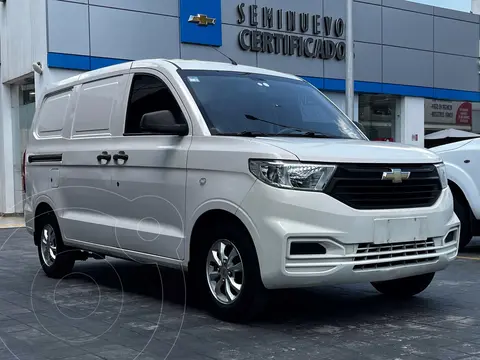 Chevrolet Tornado Van LS usado (2023) color Blanco financiado en mensualidades(enganche $78,645 mensualidades desde $5,240)