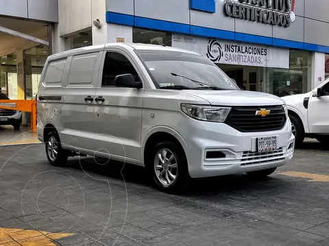 Chevrolet Tornado Van LS usado (2023) color Blanco financiado en mensualidades(enganche $76,098 mensualidades desde $5,070)