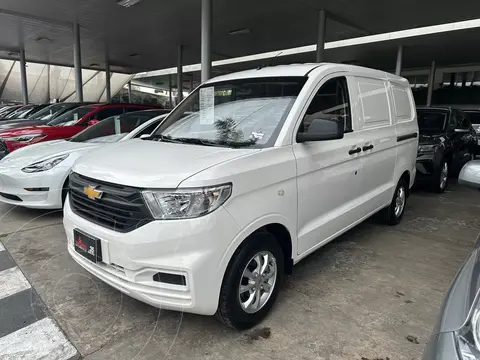 Chevrolet Tornado Van LS usado (2024) color Blanco financiado en mensualidades(enganche $74,750 mensualidades desde $6,323)