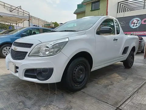 Chevrolet Tornado LS Ac usado (2019) color Blanco precio $205,900