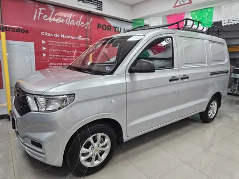 Chevrolet Tornado LS usado (2025) color Plata financiado en mensualidades(enganche $61,600 mensualidades desde $6,077)