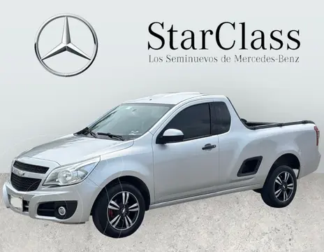 Chevrolet Tornado LS Ac usado (2019) color Plata precio $185,000