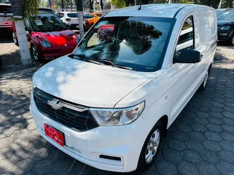 Chevrolet Tornado LS usado (2023) color Blanco financiado en mensualidades(enganche $66,381 mensualidades desde $5,896)