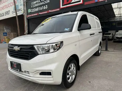Chevrolet Tornado LS usado (2023) color Blanco financiado en mensualidades(enganche $82,518 mensualidades desde $5,130)