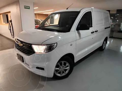 Chevrolet Tornado LS usado (2023) color Blanco precio $245,000